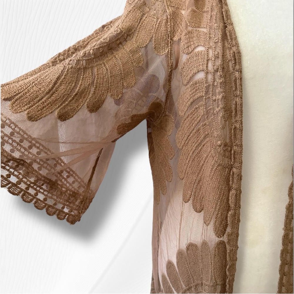 Rebellion Women's Tan Lace Floral Long Open Kimono Duster Size Medium - Picture 8 of 11